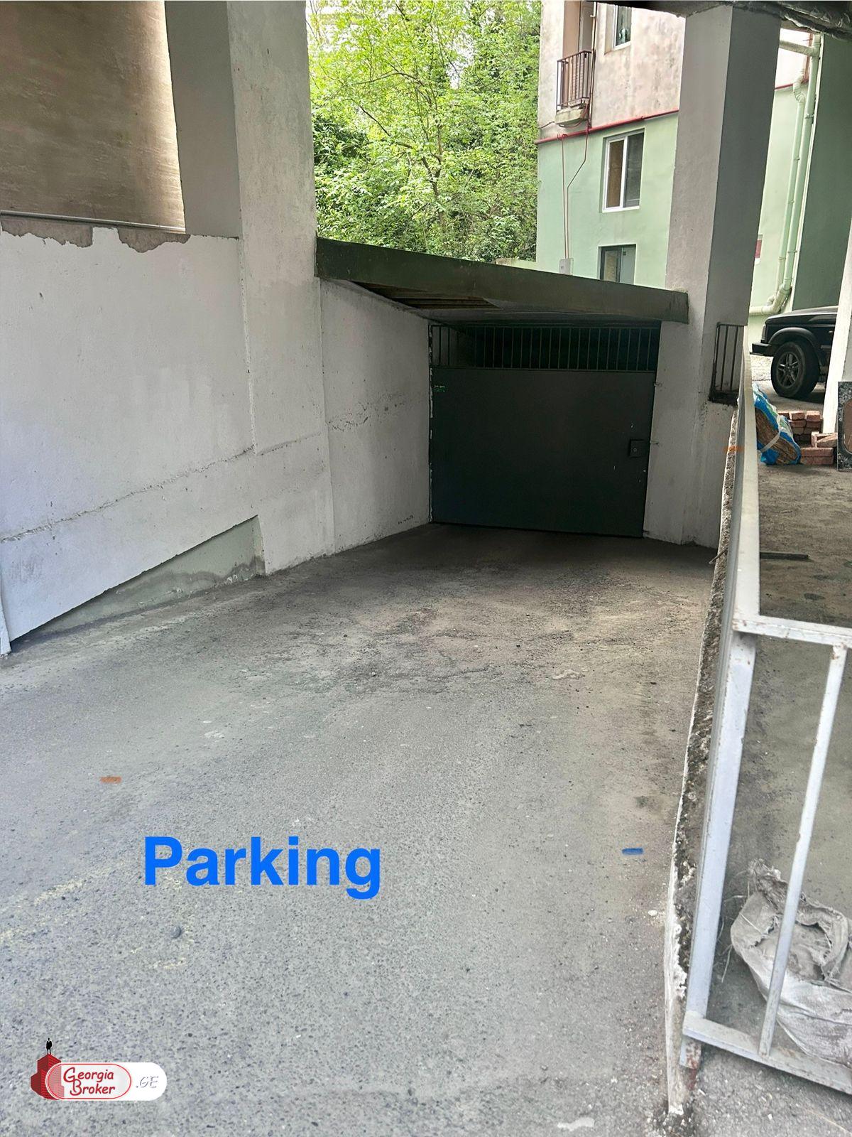 продается квартира с новым ремонтом 5-комнат